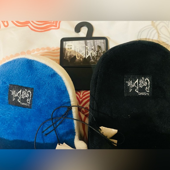 Coraline backpack and corpse bride slippers - Picture 2 of 6